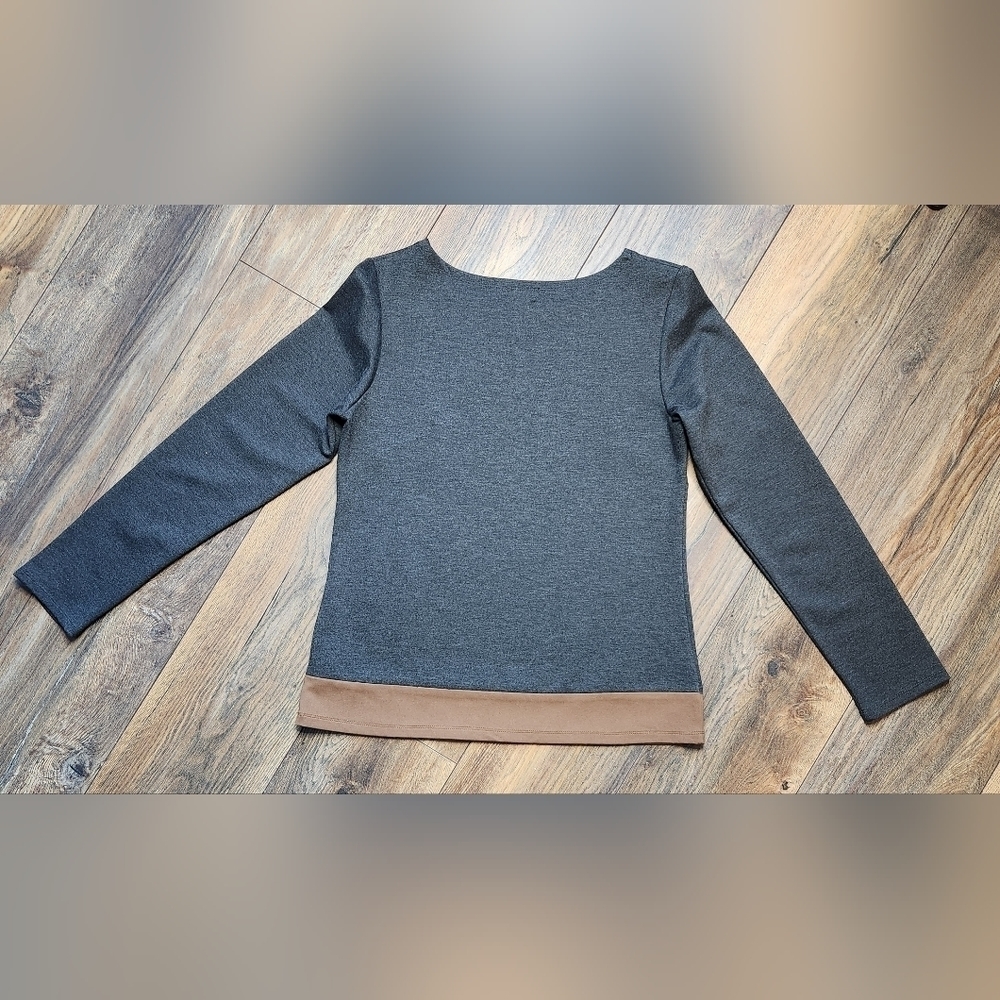 Lord and Taylor two toned sweater Size M - Picture 6 of 6